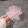 Grampo de Cabelo Flor de Organza para Mulheres, Presilha Lateral com Design Super Fada de Camélia, Acessório de Cabelo de Tela Estilo Carson para Fotos na Praia