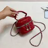El popular bolso pequeño tipo caja de este año para mujer, nuevo modelo de otoño 2026, versátil bolso cruzado de moda con cadena dorada y acolchado