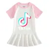 Verano 2022 Nuevo Ropa Infantil Dibujos Animados Manga Corta Vestido TikTok Bebé Algodón Elegante Falda Plisada