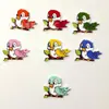 Múltiples Tipos de Botones de Pájaro de Dibujos Animados de Madera, Accesorios de Ropa DIY Pintados a Mano, 50 Piezas por Paquete, Listos para un Ambiente Festivo