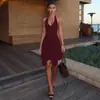 Amazon Comercio Exterior Europeo y Americano Otoño e Invierno Vestido Sexy Irregular de Color Sólido con Cuello en V y Espalda Descubierta para Mujer Venta al por Mayor