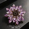 Broche para Mujer de Primera Calidad Más Vendido Fuente Joyería Popular Accesorios para Ropa Corsage Versátil Pin con Textura de Gas Elegante Ahora