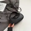 Bolso de Mano de Cuero Suave Estilo Francés para Mujer, Verano 2026, Sencillo y de Moda, Patrón de Lichi, Tacto de Alta Gama, Bolso de Hombro Cruzado Único