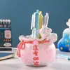 Portaplumas Día del Maestro Organizador de Escritorio de Oficina Decoración Creativa de Escritorio de Dibujos Animados Regalo para Examen de Admisión Universitaria de Estudiante