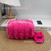 Bolsa de Armazenamento para Lavagem New Love Transfronteiriça Bolsa de Cosméticos Alto Valor de Cor Grande Capacidade Armazenamento para Estudantes Estojo de Lápis Armazenamento Fábrica em estoque