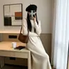 Vestido Tricô Gola Meia-Alta Estilo Relaxado para Mulheres Baixas, Vestido Base Suéter para Outono e Inverno, Combinado com um Vestido Longo para Usar sob um Casaco