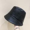 Sombrero de cubo de copa plana de cuero pu estilo coreano para mujer versátil moderno Harajuku juvenil ala corta retro primavera sombrero de pescador moderno