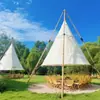 Tienda tipo linterna moderna para acampar al aire libre, restaurante al aire libre digno de fotografía, resort escénico, uso recreativo y vacacional, dosel de tienda cónico