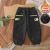 Calças Xadrez Grossas Forradas com Fleece para Meninos Outono e Inverno Novo Estilo Calças de Algodão Quentes para Crianças Calças Harem com Punho para Bebê Calças Longas de Outono
