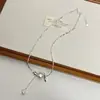 Primavera y Verano 2025 Nuevo Estilo Francés Lujo Ligero Perla Natural Colgante de Metal Cadena de Collar Cadena Clavicular Moda para Mujer