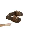 Sandalias de Chancla de Hebilla de Alto Gama Estilo Coreano para Mujer, Chanclas Planas de Verano para Exteriores, Sandalias Elegantes para el Trabajo con Hebilla de Metal