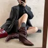 Encuentro Cercano Temporada 2026 Nuevo Otoño/Invierno Estilo Francés Punta Fina Tacón Bajo de Gatito Fruncido Caña Ancha Negro Botines de Moda para Mujer