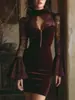 Vestido Sexy de Renda Transparente de Manga Longa, Estilo Novo Europeu e Americano, com Elegante Decote V, Acabamento em Renda e Design Bodycon que Marca a Cintura