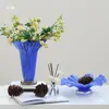 Vaso de Vidro Softhome Escandinavo de Boca Larga com Frisos e Borda Enrolada Plissado Decoração Suave Decorações para Sala Modelo