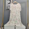 Novo Pijama de Algodão e Seda 2025 para Mulheres, Verão Fino Tamanho Grande, Vestido Longo de Algodão Artificial de Manga Curta para Usar por Cima