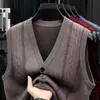 Chaleco de Punto Nuevo Estilo Otoño/Invierno 2026 para Hombres de Mediana Edad y Mayores, Ropa Exterior con Bolsillos, Cárdigan para Papás, Chaleco de Lana