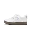 Zapatillas de suela gruesa estilo coreano para mujer, nuevos zapatos blancos versátiles y chic para primavera/verano 2026 para combinar con faldas, zapatos casuales de moda
