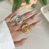 Anillo Circular Exagerado de Línea Europea y Americana Moda Flor de Línea Hueca Versátil Personalidad Nicho Diseño Anillo para Mujer
