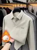 Suéter Grueso de Terciopelo Falso de Dos Piezas para Hombre Invierno 2026, Tejido de Terciopelo Integrado, Capa Base Cálida, Camisa Polo