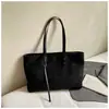 Bolso Retro Casual de Gran Capacidad en Gamuza 2025 Nuevo para el Trabajo Más Fácil de Combinar Bolso de Hombro Bolso de Mano Tote para Mujer