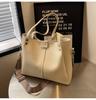 Bolso Transfronterizo Bolso Tote para Mujer Gran Capacidad Primavera y Verano Se Puede Usar Cruzado 2024 Nuevo Versátil Correa Ancha Bolso para Estudiante Universitario