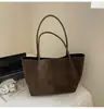 Bolsa Tote Transfronteiriça Estampa de Leopardo para Mulheres 2025 Outono Nova Alta Qualidade Retrô Nicho Ombro Único Axila