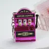 Mini Máquina de Frutas Llavero Colgante Juego de Darle Vueltas Máquina de Tigre LaBa Joyería Pequeña Sorteo Colgantes Decorativos