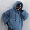 Otoño e invierno 2023 Nuevo abrigo holgado estilo coreano con letras bordadas imitación peluche de cordero suéter moderno de imitación de dos piezas con capucha