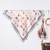 Pañuelo Cuadrado Pequeño de 70 cm Verano Nuevo Pañuelo de Seda Pañuelo para la Cabeza de Mujer para Combinar con Camisas Pañuelo para el Cuello Regalo de Alta Gama para Mamá Pañuelo Cuadrado