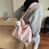 Bolsa de Ombro para Mulheres 2025 Verão Grande Capacidade Commuter Transversal Estilo Coreano Moda Casual Design de Nicho Bolsa Tote Estudante