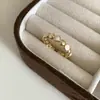 Anillo Abierto de Plata de Ley S925 Mismo Estilo Blanco Leche Esmalte Goteo Dorado para Mujer Lujo Ligero Alto Sentido Anillo para Dedo Índice Ajustable
