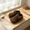 Birkenstocks Retro de Gamuza para Niñas 2026 Otoño/Invierno Nuevos Zapatos Casuales de Cuero Versátil Mezclado Zapatos Individuales de Moda para Niños