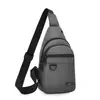 Colección Otoño 2026: Bolsa de pecho casual para hombre de gran capacidad, ligera, diseño simple, tela Oxford resistente al agua, mochila cruzada