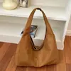 Bolsa Tote Suede Estampa Leopardo Nova Retro Outono 2026 Feminina Grande Capacidade Bolsa para o Dia a Dia Versátil Fashionável Bolsa de Ombro