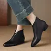 Botas curtas de algodão com forro de fleece marrom para mulheres, nova coleção outono/inverno 2026, de sola plana, salto baixo, sola macia, botins estilo francês, botas de cano justo