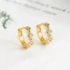 Novos brincos de argola da moda para mulheres, ear cuffs únicos, brincos simples e elegantes em formato de diamante, acessórios de ouvido de luxo leve e requintados