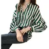 Moda nueva para mujer de principios de otoño 2026 estilo Hong Kong holgada talla grande camisa de rayas estilo novio top chic de manga larga chaqueta fina para mujer