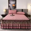 Nueva falda de cama hecha de algodón crudo con algodón de soja, falda de cama bordada gruesa con diseño de corazón, pieza única o juego de tres piezas