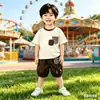 Conjunto de Ropa de Verano para Niños, Nuevo Estilo Verano 2026, Conjunto Casual de Dos Piezas con Mangas Cortas para Niños, Ropa de Bebé de Moda al por Mayor
