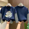 Camisa base de algodón para niño, estilo dos piezas falso, nuevo modelo 2026, camiseta de manga larga para niños, estilo primavera y otoño, top interior para niños mayores