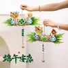 Kit de Materiales DIY Hechos a Mano para el Festival del Bote del Dragón para Colgar en la Puerta con Hojas de Ajenjo, Pequeño Adorno para Manija de Puerta, Decoración Colgante de Bolsita Decorativa