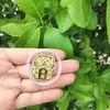 Oro Puro 999 Pegatina de Oro para Teléfono 2mg Paz y Alegría Dios de la Riqueza con Adhesivo Trasero Pequeño Regalo para Atraer Tráfico Fabricante Mayorista