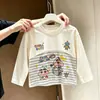 Camiseta de Algodón Puro para Niños, Linda, Rayas de Shin-chan, Manga Larga, Retazos, Cuello Redondo, Elegante, Unisex, Estilo Coreano para Bebé