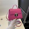 Bolso de mano para mujer, de red roja, nuevo, con cierre, pequeño, cuadrado, 2023, nuevo, versátil, de nicho, bandolera de hombro de gran sentido.