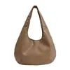 Bolso de hombro simple, moderno y casual, con un ambiente vintage relajado, bolso versátil para debajo del brazo con diseño de remaches, bolso de mano de cuero PU con forma de dumpling
