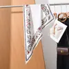 Bufanda triangular, accesorio de capas para mujer, cinturón de mezclilla, faja para la cintura, accesorio de viaje, camisa, chal elegante