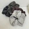 Goma para el pelo de tela Vintage Line con Estilo de Viajero de Alta Gama, Lazo para Cola de Caballo para Mujer, Accesorio Versátil para el Cabello