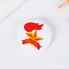 Crachá de plástico atacado Crachá dos Jovens Pioneiros Chineses Crachá dos Jovens Pioneiros para alunos do Ensino Fundamental Crachá de presente Produção padrão