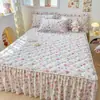 Juego de Tres Piezas de Falda de Cama Acolchada de Algodón Lavado Fresca y Sencilla, Amigable con la Piel para Dormir Desnudo, Falda de Cama Individual/Doble para Uso Doméstico, Sábana Bajera Ajustable de Una Pieza