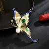 Nuevo Estilo Europeo Combinación de Colores Retro Atmosférico Lujo Elegante Exquisito Broche de Mariposa para Abrigo Accesorios Ligeros Antideslizantes